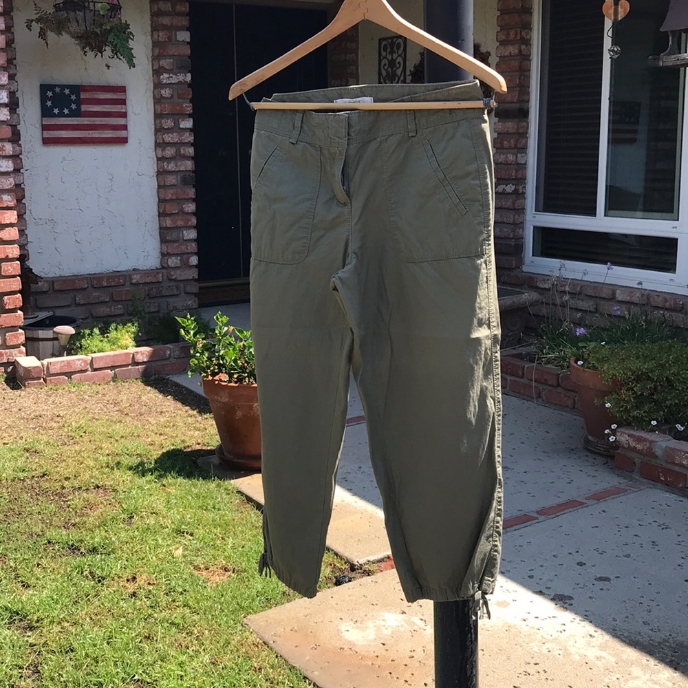 LOFT Capri pants.  size 4.